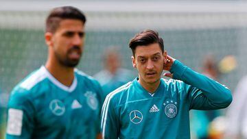 Mesut Özil está en condiciones para enfrentar a México