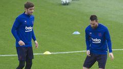 Sergi Roberto, junto a Messi en un entrenamiento