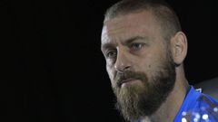 Italian midfielder Daniele De Rossi attends his presentation at the Bombonera stadium in Buenos Aires on July 29, 2019. (Photo by JUAN MABROMATA / AFP)