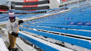 NFL moves Browns-Bills matchup amid snow; when was the wildest snow game in  Buffalo? - AS USA