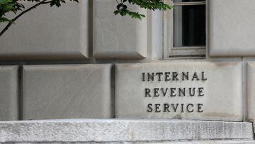 Nuevas estafas con el cheque de estímulo de IRS: cómo detectarlas y qué hacer.