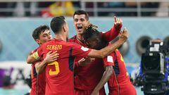 Los jugadores españoles celebran el gol de Morata, que no sirvió para ganar a Japón.