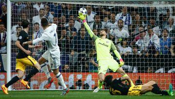 Cristiano anota un triplete y el Madrid mira una nueva final