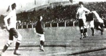 20 de septiembre de 1920: Chile rescata su primer punto oficial ante Argentina. Fue 1-1 en Vi&ntilde;a del Mar, por el Campeonato Sudamericano. Gol de Hernando Bolados.