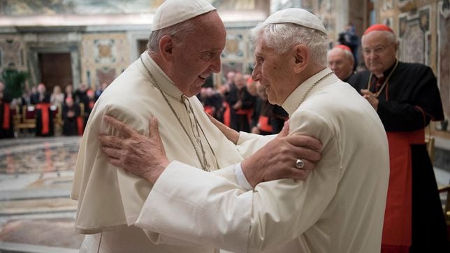 What did Pope Benedict XVI do in his last years? What is the job of a Pope Emeritus?