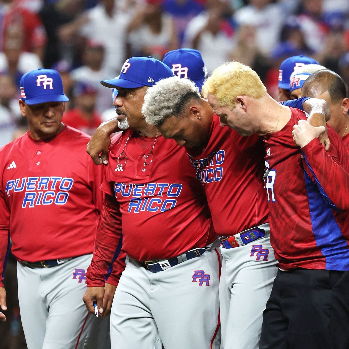 Edwin Díaz suffers baseball injury after wild WBC celebration as All- Star  closer carted off field in wheelchair