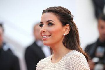 CANNES, FRANCE - MAY 11:  American actress Eva Longoria attends the "Cafe Society" premiere and the Opening Night Gala during the 69th annual Cannes Film Festival at the Palais des Festivals on May 11, 2016 in Cannes, France.  (Photo by Gisela Schober/Getty Images)