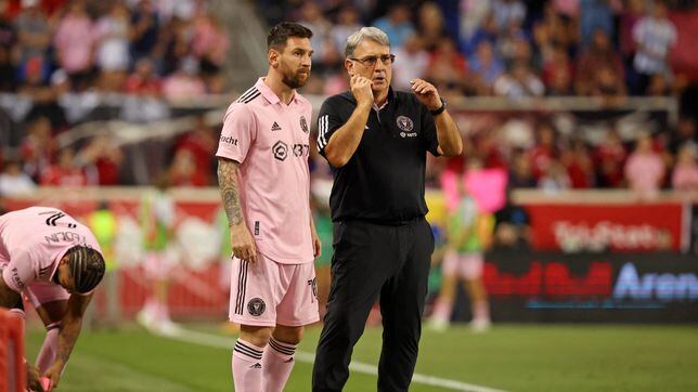 Tata Martino confirms Messi will start against LAFC