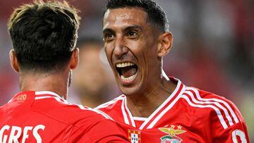 Benfica's Argentine forward Angel Di Maria (R) celebrates with his teammate Benfica's Portguese forward Rafa Silva after scoring against Al Nassr during the Algarve Cup football match between Al Nassr and SL Benfica at Algarve stadium in Loule on July 20, 2023. (Photo by Patricia DE MELO MOREIRA / AFP)
