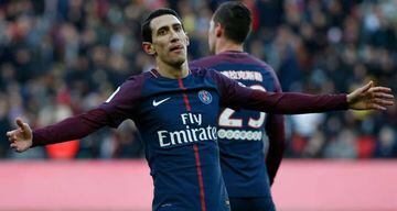 Di María is the favourite to replace Neymar.