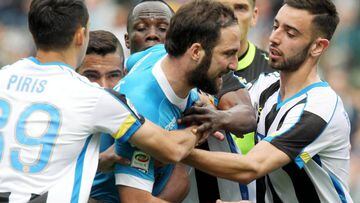 Higuain facing ban after "losing the plot" in Udinese game
