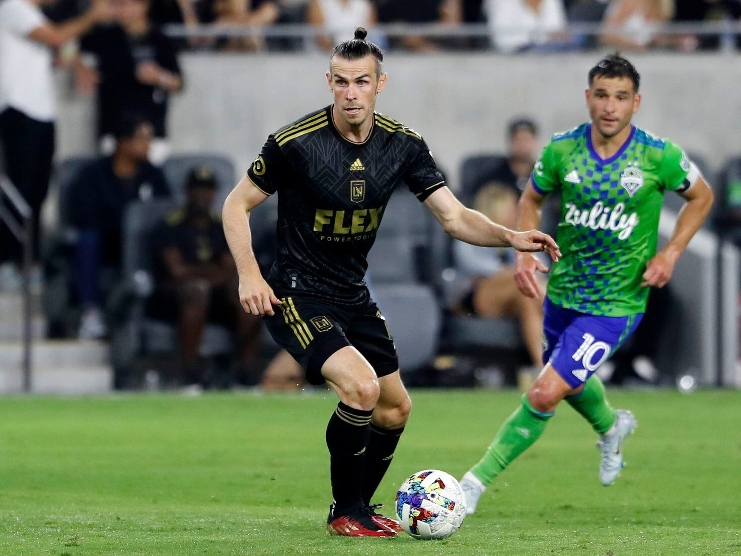 WATCH: Bale scores latest goal in MLS playoff history to help LAFC