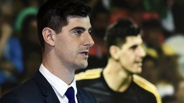 Thibaut Courtois presented at Real Madrid.