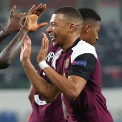 Moise Kean salva a Tuchel y Neymar se lesiona