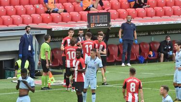 Cambio en el partido entre Athletic y Atlético.