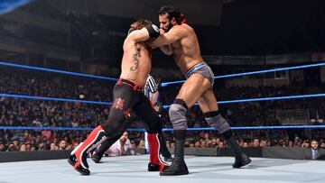 Mahal y AJ Styles, combate estelar de la WWE en España.