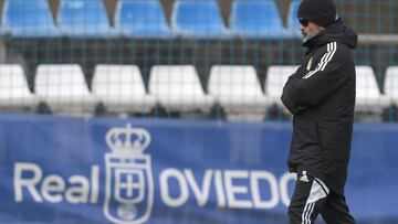 02/03/23
REAL OVIEDO
ENTRENAMIENTO DEL REAL OVIEDO
CERVERA ENTRNADOR DEL REAL OVIEDO