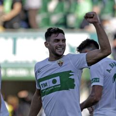 El Sevilla quiere a Boyé y valora la opción de Mojica