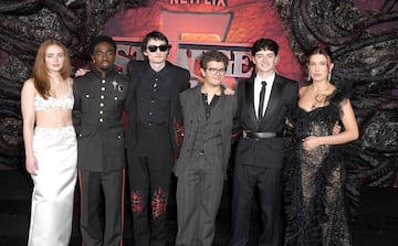 Estreno en Los Ángeles, California (EE.UU) de la quinta temporada el 6 de noviembre de 2025. 