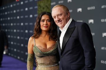 Conocida por su faceta de actriz, Hayek fundó su propia productora de cine, Ventanarosa, alrededor del año 2000. Se estima que su fortuna está valorada en 200 millones de dólares. En 2009, Salma Hayek se casó con el multimillonario francés Francois Henri-Pinault, que actualmente tiene una fortuna de 7 mil millones de dólares. Juntos tienen una hija, Valentina Paloma Pinault y una fortuna compartida de 7,2 mil millones de dólares.