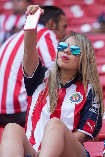 Los aficionados ya calientan el previo a la Final del Clausura 2017 que se disputará en el Estadio Chivas