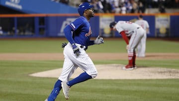 Este miércoles el jardinero recibió el llamado de los Mets para integrarse al equipo y Davis hizo un viaje de dos horas para llegar al parque de pelota.