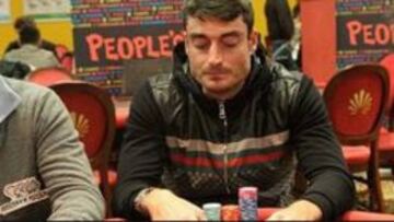 Riera, durante un torneo de póker.