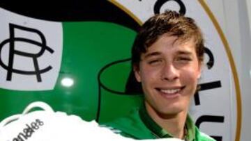 <b>LE TEMEN. </b>Canales vuelve al estadio donde firmó su partido más completo en el Racing. En el Reyno marcó un golazo en la Copa del Rey.