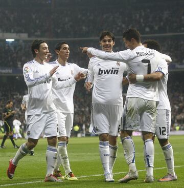 13 de enero de 2011. Partido de ida de los cuartos de final de la Copa del Rey entre el Real Madrid y el Atl¨¦tico de Madrid en el Bernab¨¦u (3-1). Cristiano Ronaldo marc¨® el 2-1.