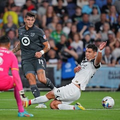 Brandon Vázquez on the Leeds United radar