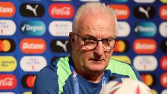 SANTA CLARA, CALIFORNIA - JULY 01: Coach Dorival J�nior of Brazil speaks to the media at a press conference ahead of their match against Colombia as part of CONMEBOL Copa America USA 2024 at Levi's Stadium on July 01, 2024 in Santa Clara, California.   Ezra Shaw/Getty Images/AFP (Photo by EZRA SHAW / GETTY IMAGES NORTH AMERICA / Getty Images via AFP)