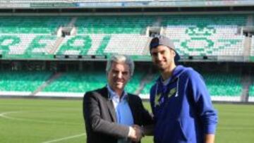 Leo Baptistao ya es del Betis: "Llego con muchas ganas"