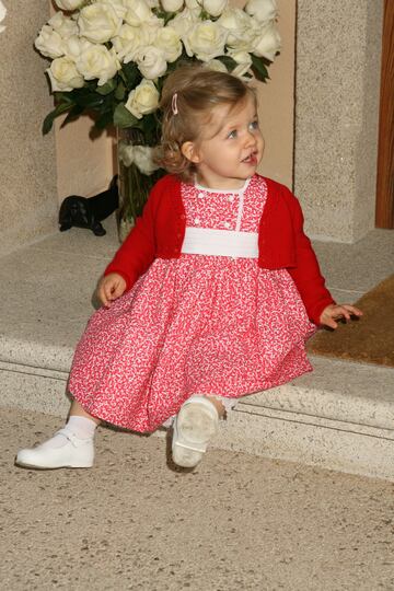 La Princesa Leonor el día de la llegada de la Infanta Sofía al Palacio de la Zarzuela, el 4 de mayo de 2007, en Madrid (España). 