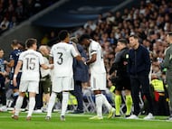 XABI ALONSO y el GRUPO de jugadores