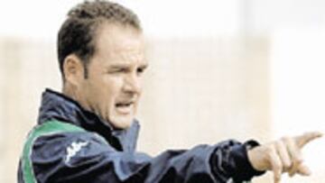 <b>PALO A CAPARRÓS</B>. A Víctor no le hicieron gracia las declaraciones de Caparrós y contestó con dureza.