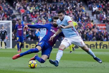 Piqué y Maxi Gómez.