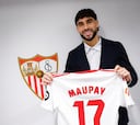 Oficial: Maupay, cedido al Sevilla