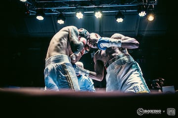 Imágenes del media day de la velada de boxeo en Bogotá.