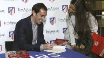 Godín, durante el acto.