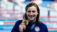 What world record did U.S. swimming star Katie Ledecky just tie at the Paris 2024 Olympics?