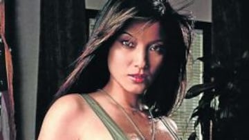 Kelly Hu
