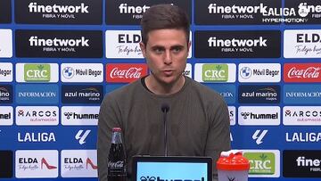 Alessio Lisci, en rueda de prensa.