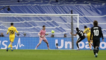 0-1. Pierre-Emerick Aubameyang marca el primer gol.