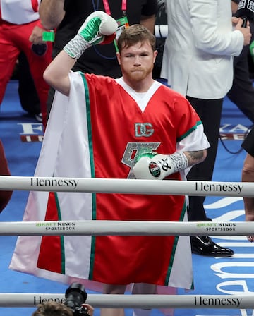 El boxeador mexicano, Canelo ?lvarez, se llev¨® la victoria por decisi¨®n un¨¢nime despu¨¦s de arrollar a Gennady Golovkin durante todo el encuentro.