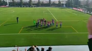 La celebración del Atleti en pleno corazón del madridismo tras ganar 0-2 el derbi