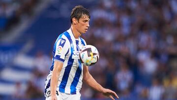 Robin le Normand of Real Sociedad during the La Liga match between Real Sociedad and Atletico de Madrid played at Reale Arena Stadium on September 03, 2022 in San Sebastian, Spain. (Photo by Cesar Ortiz / Pressinphoto / Icon Sport)