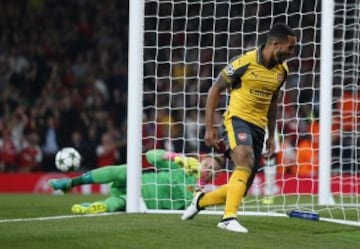 Arsenal enfrentó a Basel en la segunda jornada del Grupo A de la Champions League. Ospina y Balanta fueron titulares.