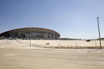 Terminan la colocación del letrero Wanda Metropolitano.