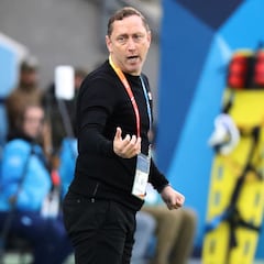 “El gran pecado fue...”: la nula autocrítica de Luis Mena tras quedar sin arqueras en Santiago 2023