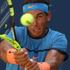 Nadal and Kerber saunter through, Muguruza survives